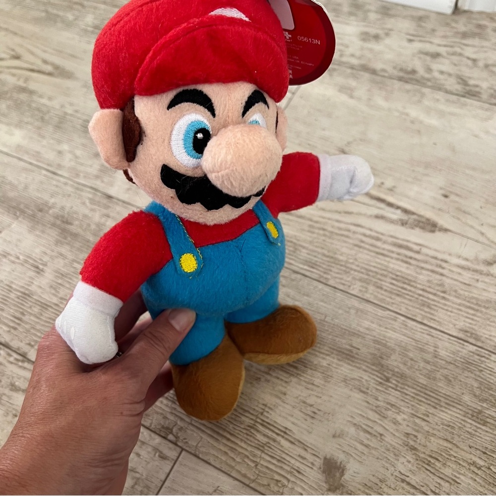2012 Super Mario 9" Plush Doll  Goldie Marketing NWT RARE